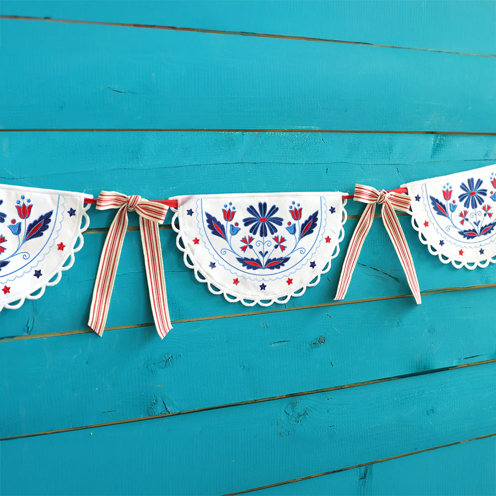 Americana Half Circle Bunting (In-the-Hoop) - Image 3