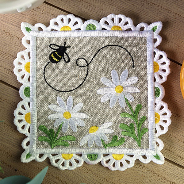 Bees & Daisies Scalloped Edge Coaster (In-the-Hoop) - Image 7