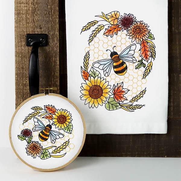 Buzzing Bee and Autumn Blooms Accent - Image 8
