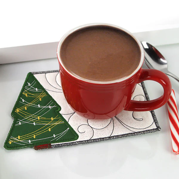 Christmas Tree Mug Rug (In-the-Hoop)