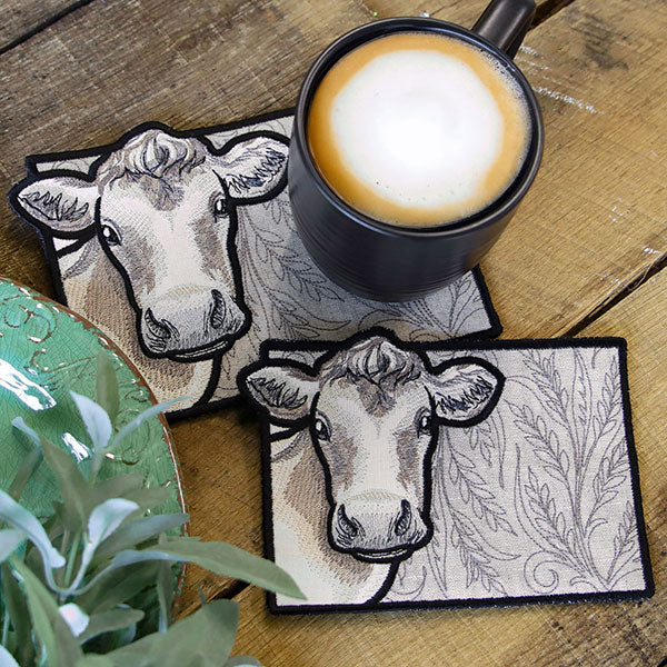 Country Farm Cow Mug Rug (In-the-Hoop)