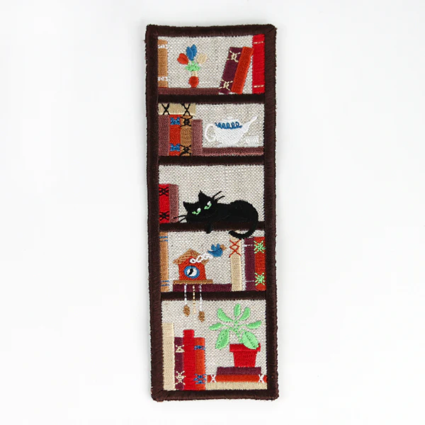 Cozy Bookshelf Bookmark (In-the-Hoop) - Image 2
