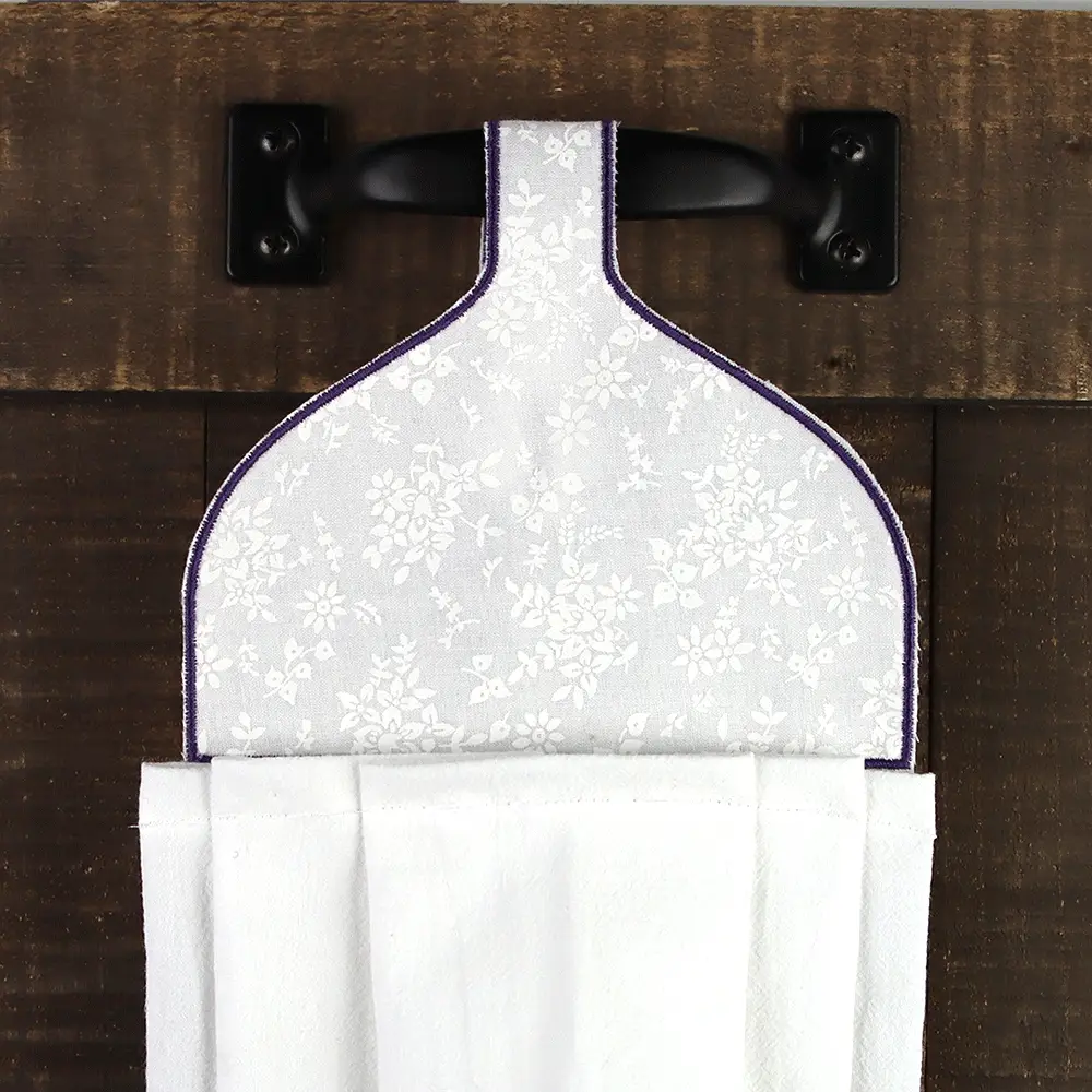 Customizable Towel Topper