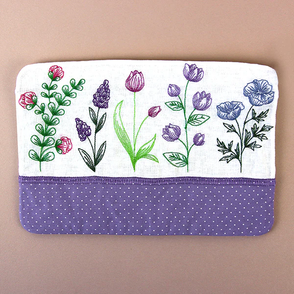 Dainty Wildflower Lined Zipper Pouch (In-the-Hoop) - Image 3