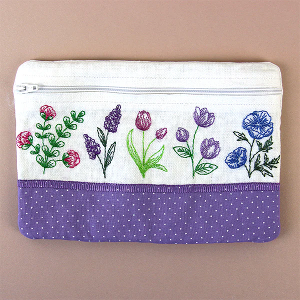 Dainty Wildflower Lined Zipper Pouch (In-the-Hoop) - Image 4