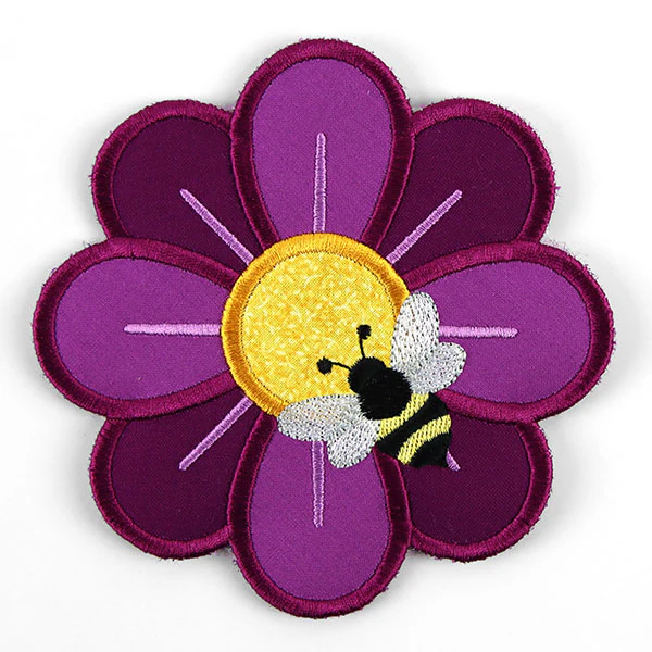 Daisy & Bee Trivet (In-the-Hoop) - Image 5