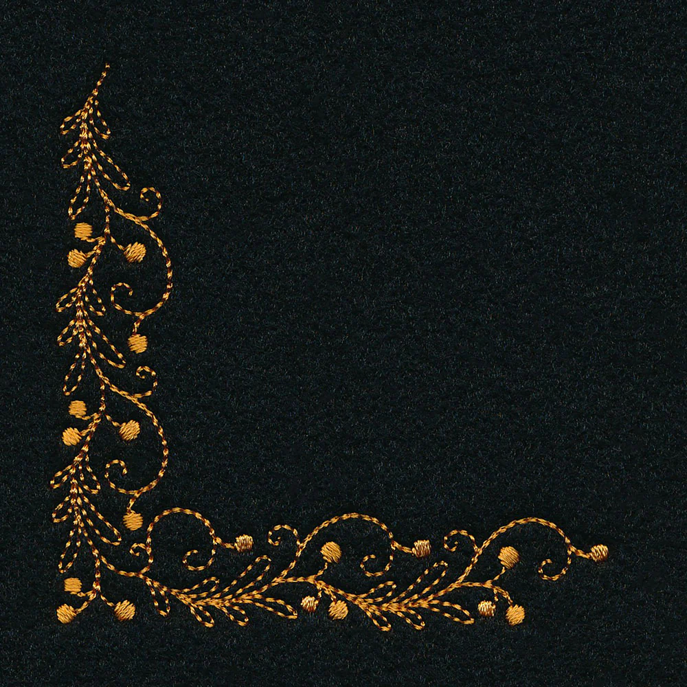 Delicate Holiday Corner - Berries - Image 4