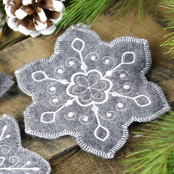 Elegant Christmas Snowflake Ornament (In-the-Hoop) - Image 8