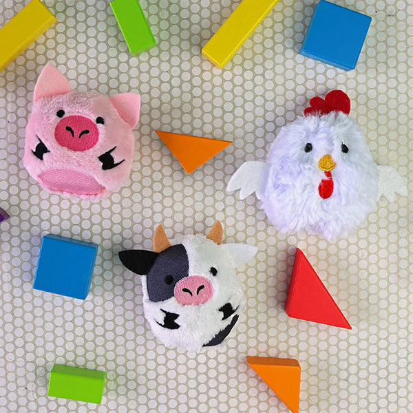 Fluffy Chicken Barnyard Buddy (In-the-Hoop) - Image 5