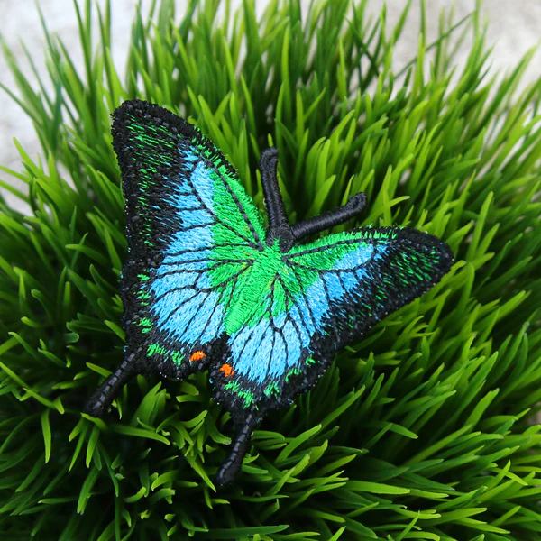 Free-Flying Malabar Banded Peacock (In-the-Hoop) - Image 5