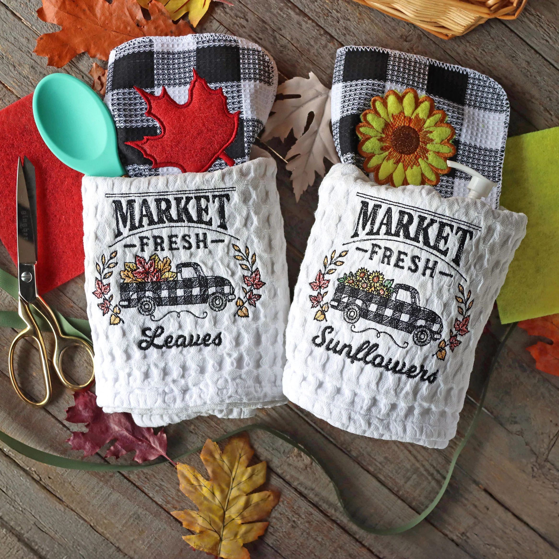 Fresh Market Autumn Retro Truck - Leaves - Image 2
