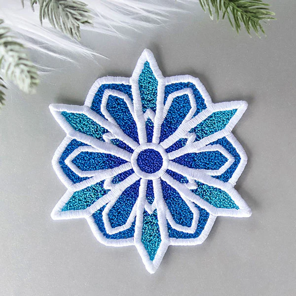 Frosted & Fancy Snowflakes - 4 (Lace)