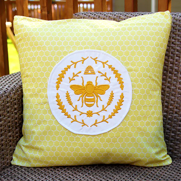 Gilded Honeybee Crest - Image 4