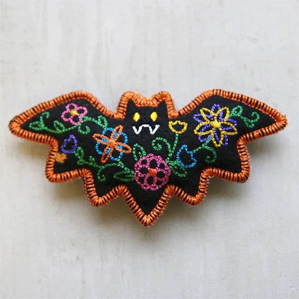 Heirloom Bat Stuffie (In-the-Hoop) - Image 2