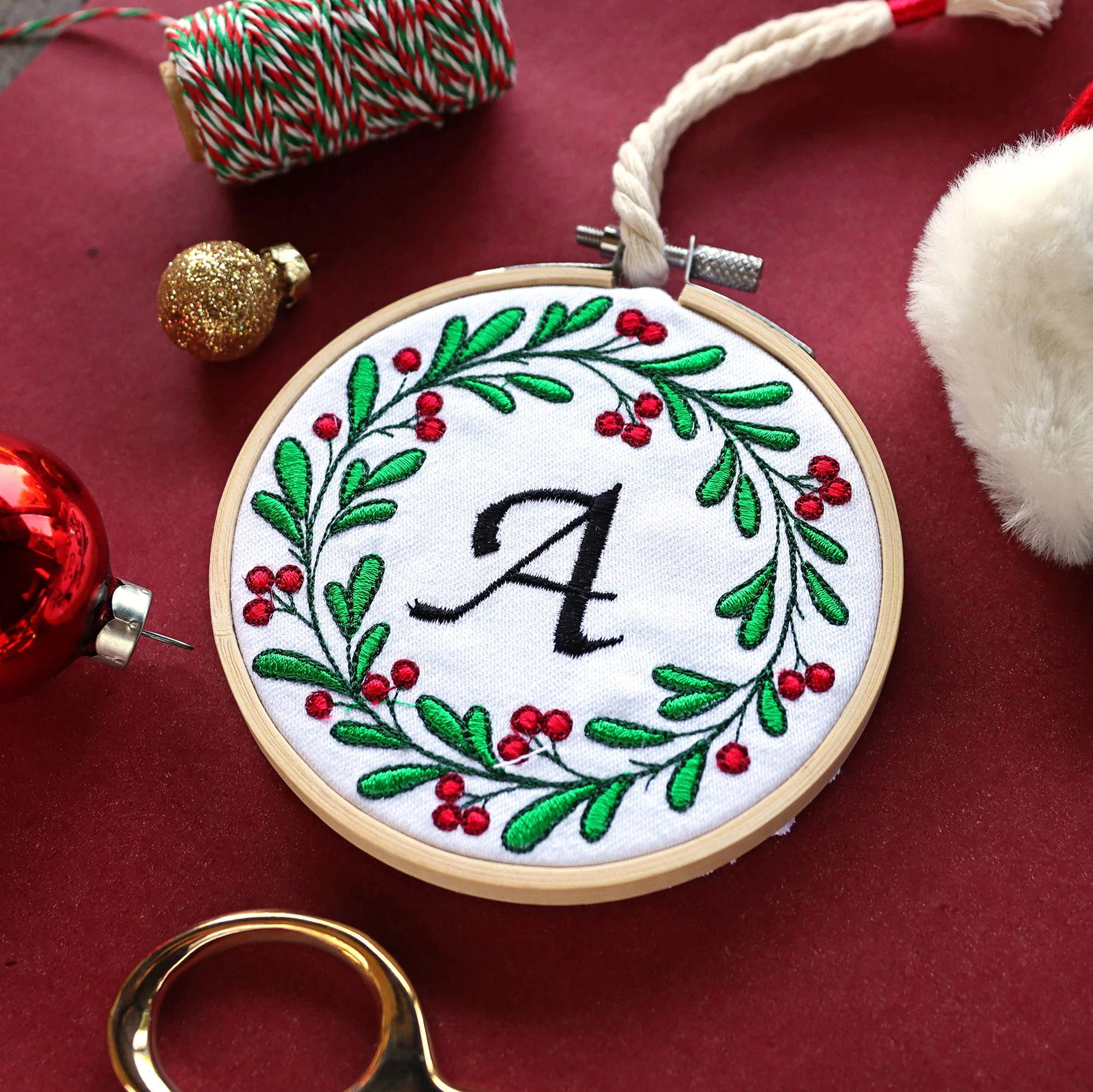 Holiday Cheer Wreaths Design Pack - Image 2