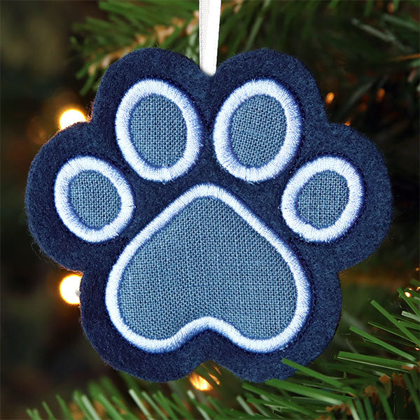 I Only Have Paws for You Pet Ornament (In-the-Hoop) - Image 3