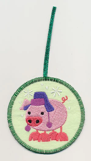 Porter Pig Ornament (In-the-Hoop)