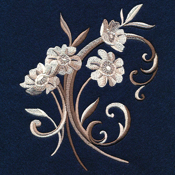 Regal Blooms Accent