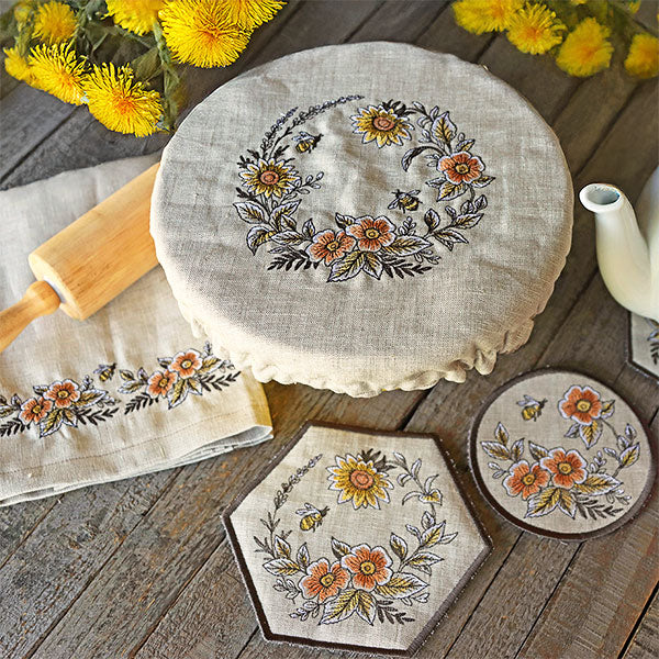 Rustic Elegance Bees & Blooms Wreath - Image 3