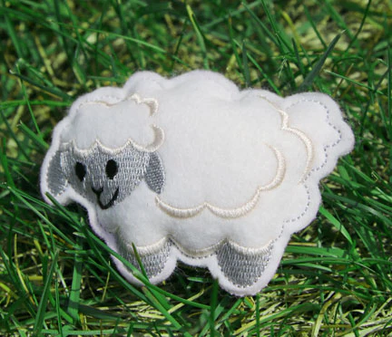 Sheep Barnyard Stuffie (In-the-Hoop) - Image 2