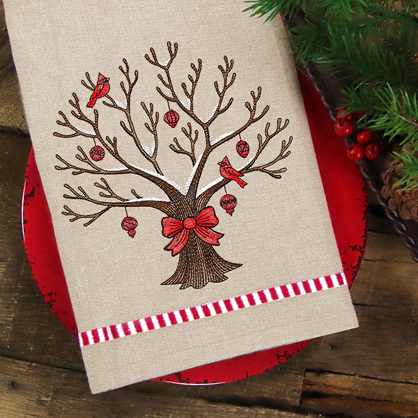 Simply Festive Christmas Tree - Image 4