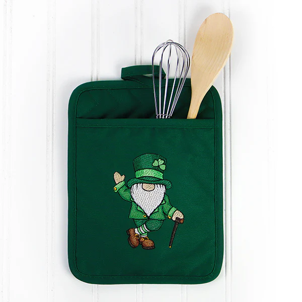 St Patrick's Day Gnome - Image 8