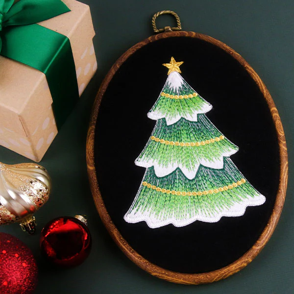Textured & Festive Christmas Tree (Applique) - Image 6