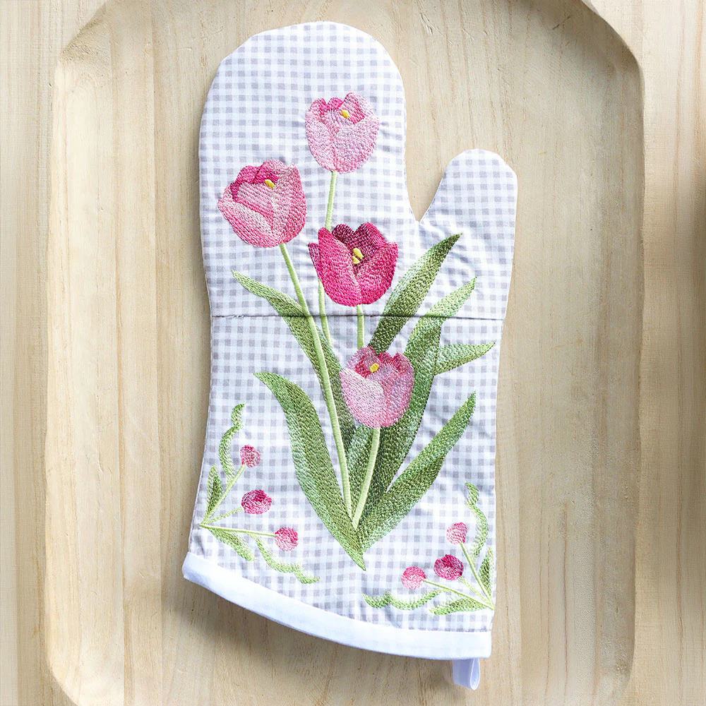 Truly Tulip Oven Mitt Set - Image 3