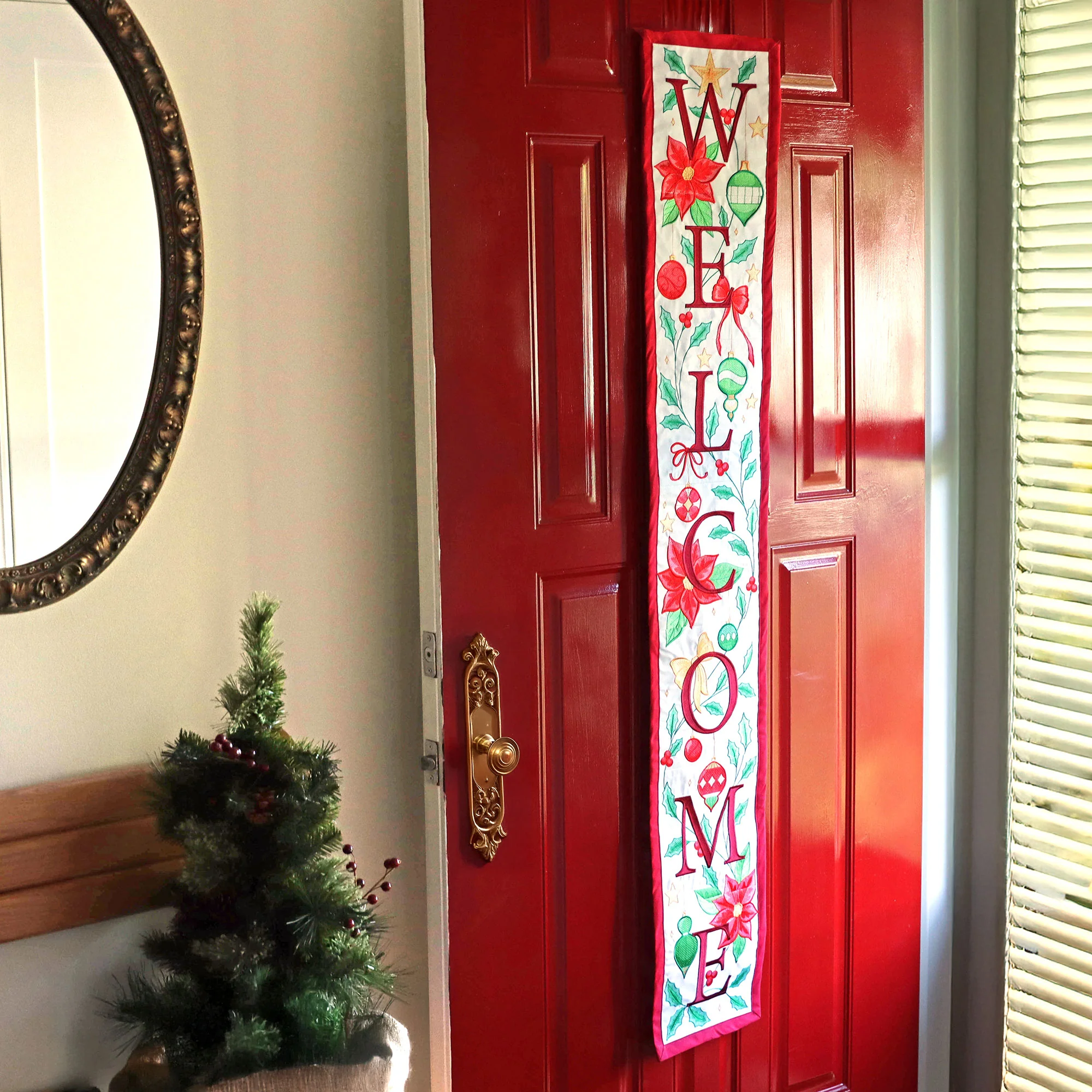 Multi-Piece Christmas Welcome Sign - Image 2