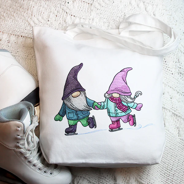 Winter Skating Gnomes - Image 4